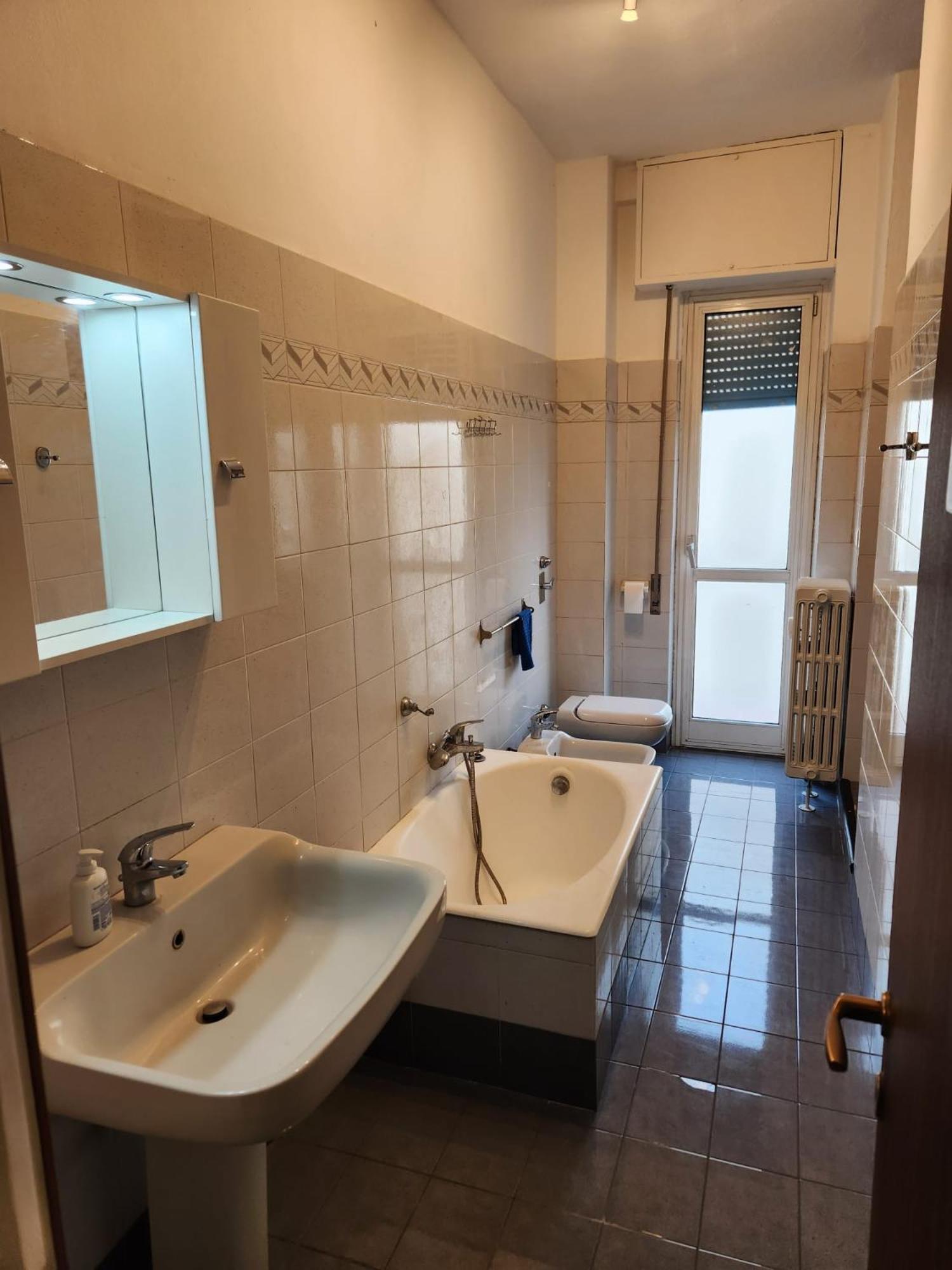 Guesthouse - Metro M1 Sesto Rondo Sesto San Giovanni Ngoại thất bức ảnh